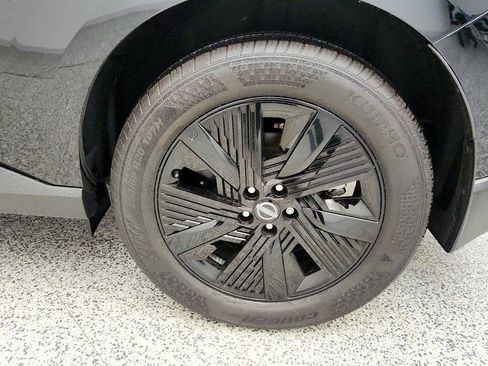 Used 2025 Nissan Murano SV image 9