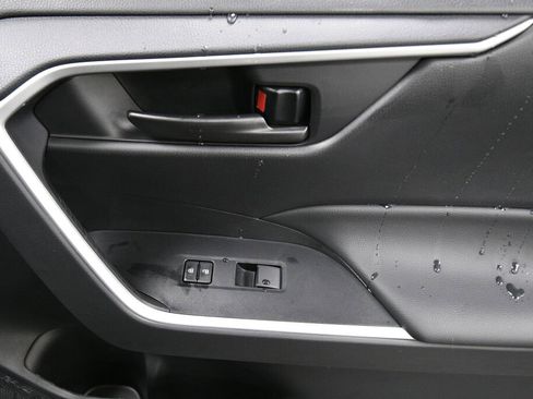 Used 2025 Toyota RAV4 LE image 26