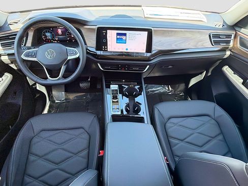 New 2026 Volkswagen Atlas SE FWD image 16