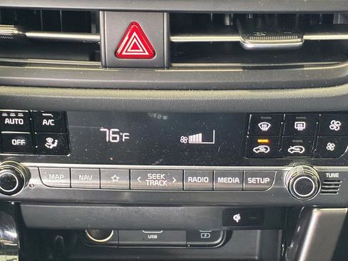 Used 2025 Kia Seltos EX w/ EX Sunroof Package FWD image 22