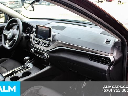 Used 2025 Nissan Altima 2.5 SV FWD image 22