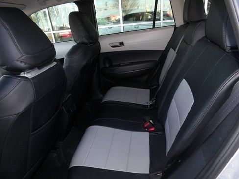 Used 2022 Toyota Corolla Cross L image 16