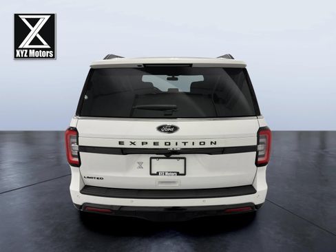 Used 2023 Ford Expedition Limited AWD/4WD image 5