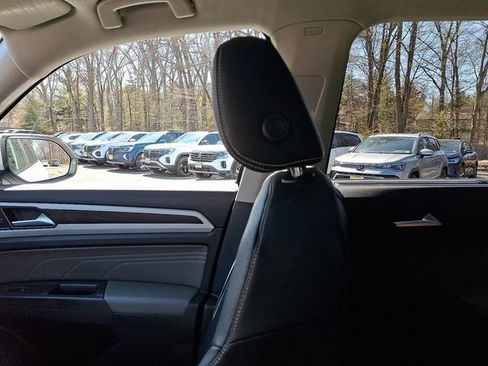 Certified 2022 Volkswagen Atlas SE w/ Panoramic Sunroof Package image 17