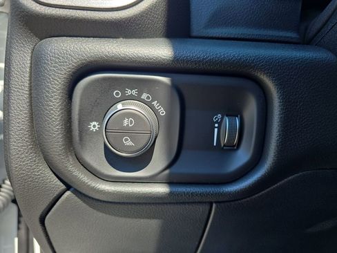 New 2026 RAM 2500 Tradesman w/ Chrome Appearance Group image 25