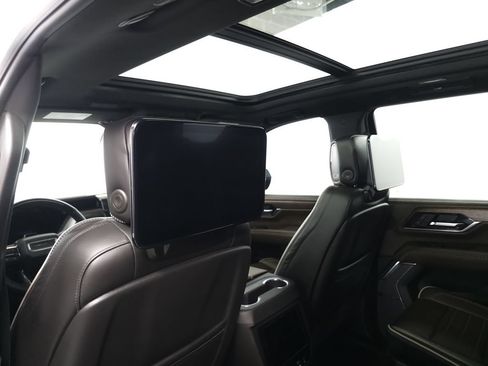 Used 2025 GMC Yukon Denali Ultimate w/ LPO, Floor Liner Package AWD/4WD image 25
