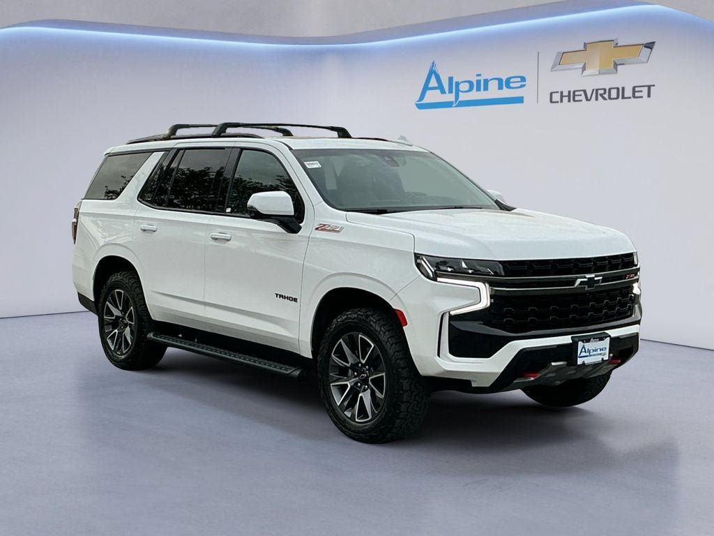 Used 2022 Chevrolet Tahoe Z71 w/ Luxury Package AWD/4WD image 7