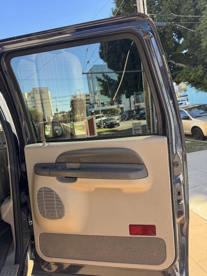 Used 2000 Ford Excursion XLT RWD image 14