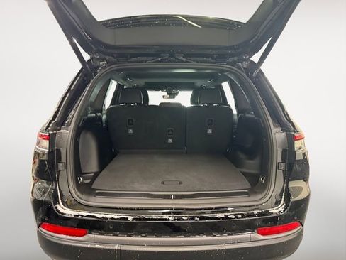 New 2026 Jeep Grand Cherokee Altitude AWD/4WD image 13
