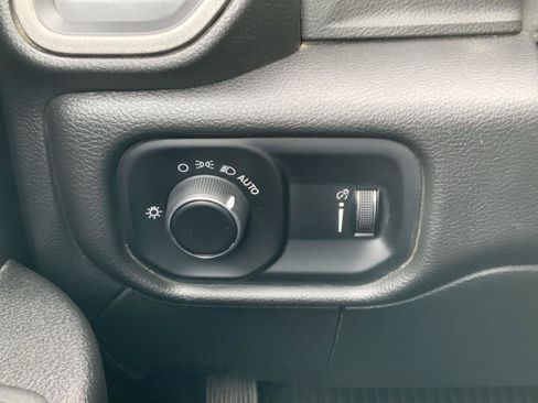 Used 2022 RAM 4500 Tradesman w/ Chrome Appearance Group image 28