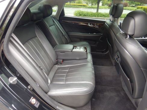 Used 2012 Hyundai Equus Signature RWD image 23