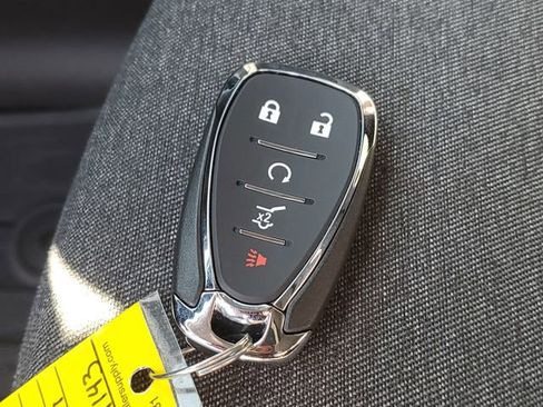 Certified 2024 Chevrolet Equinox LT w/ LPO, Floor Liner Package FWD image 36