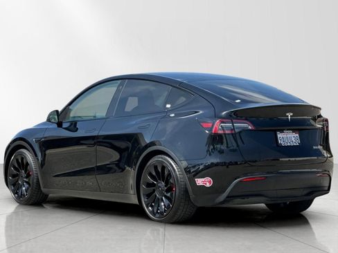 Used 2022 Tesla Model Y Performance AWD/4WD image 5