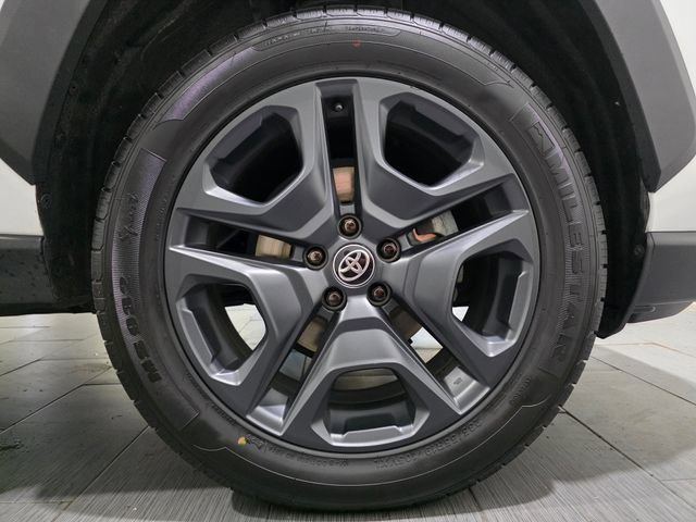 Used 2024 Toyota RAV4 Adventure AWD/4WD image 25