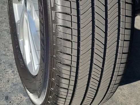 Used 2025 Ford Escape Active image 24