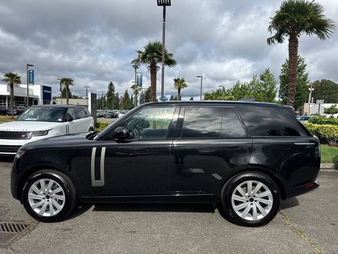 New 2026 Land Rover Range Rover SE AWD/4WD image 2