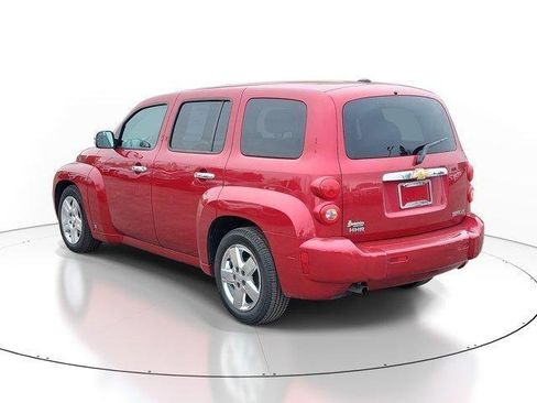 Used 2010 Chevrolet HHR LT image 3