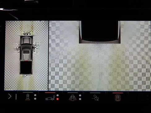 Used 2025 GMC Sierra 1500 AT4 image 16