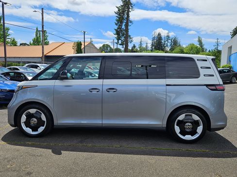 Used 2025 Volkswagen ID. Buzz Pro S Plus AWD/4WD image 2