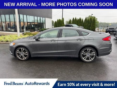 Used 2017 Ford Fusion Titanium AWD/4WD image 4