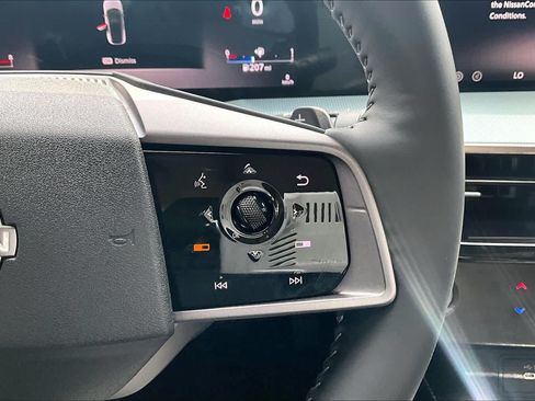 Certified 2025 Nissan Murano SL AWD/4WD image 23