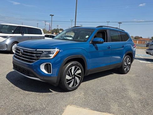 New 2026 Volkswagen Atlas SE image 3