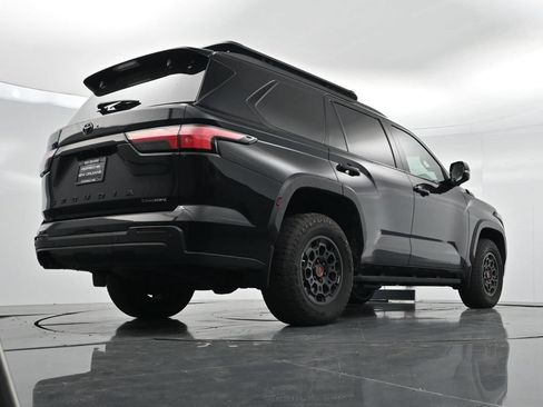 Used 2025 Toyota Sequoia TRD Pro AWD/4WD image 32