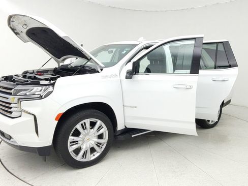 Used 2022 Chevrolet Tahoe High Country AWD/4WD image 10