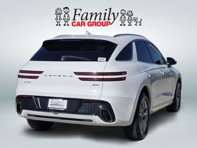 Used 2022 Genesis GV70 2.5T AWD/4WD image 4