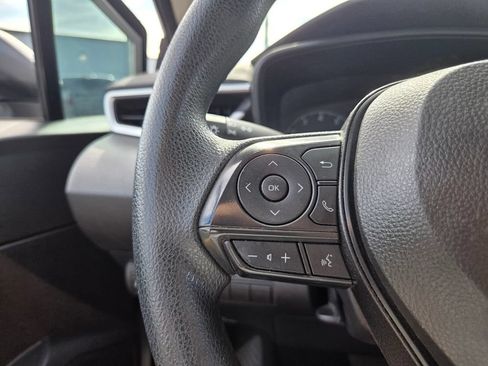 Used 2025 Toyota Corolla LE FWD image 23