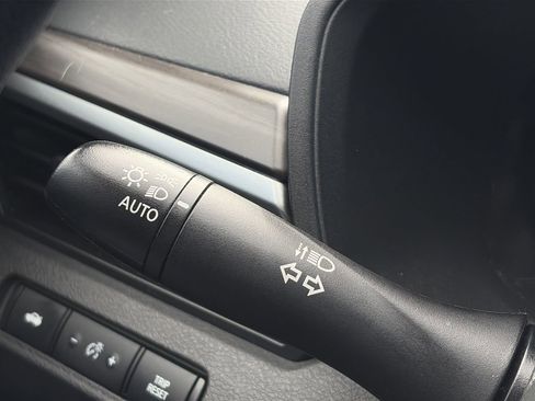 Used 2024 Nissan Altima 2.5 SV image 18