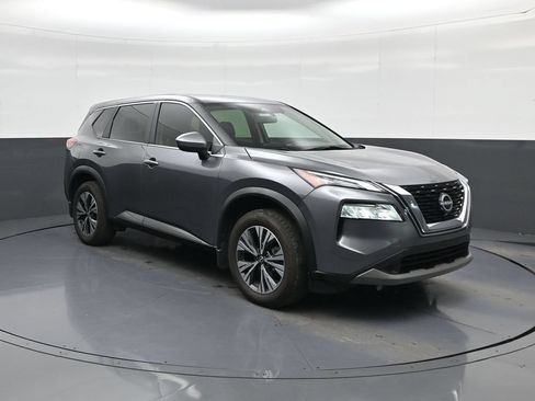 Used 2023 Nissan Rogue SV FWD image 1