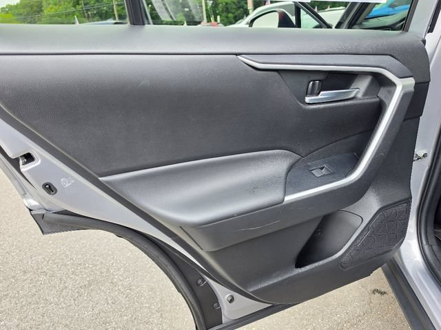 Used 2022 Toyota RAV4 XLE Premium AWD/4WD image 23