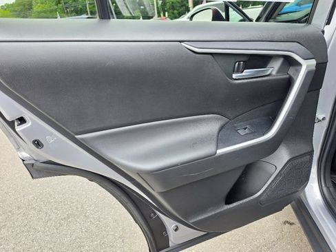 Used 2022 Toyota RAV4 XLE Premium AWD/4WD image 23