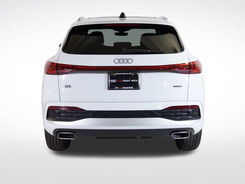 Used 2025 Audi Q5 Premium w/ Convenience Package image 21