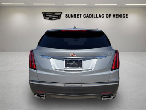 New 2025 Cadillac XT5 Luxury image 5