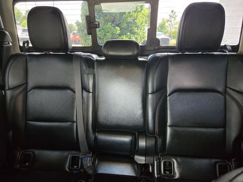Used 2020 Jeep Gladiator Rubicon AWD/4WD image 13