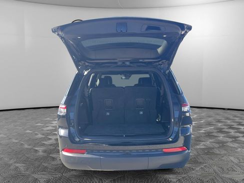 Used 2021 Jeep Grand Cherokee L Laredo image 10