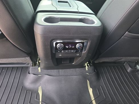 Used 2023 GMC Yukon Denali AWD/4WD image 33