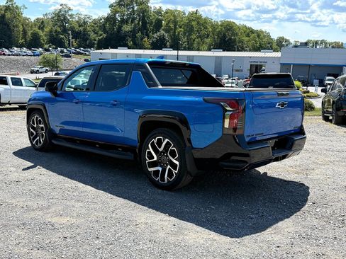 New 2025 Chevrolet Silverado EV RST image 2