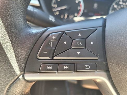 Certified 2025 Nissan Altima 2.5 SV FWD image 28