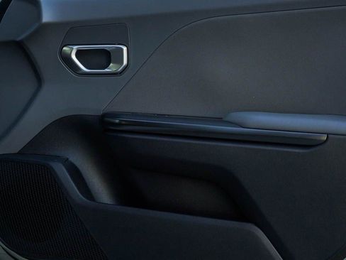 New 2025 Kia K4 LXS image 8