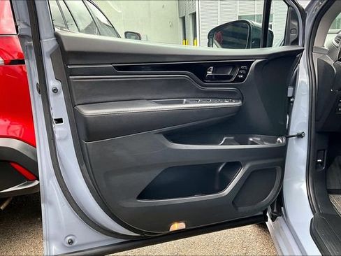 Certified 2024 Honda Odyssey Elite image 17