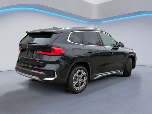 Used 2026 BMW X1 xDrive28i image 3
