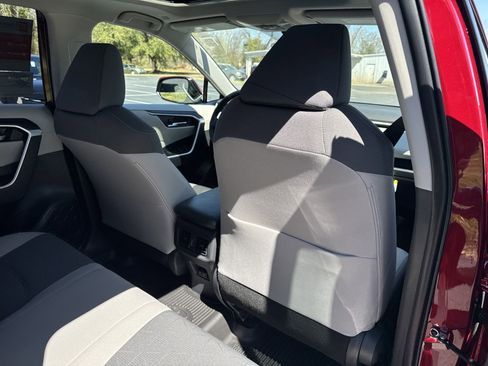 New 2025 Toyota RAV4 XLE w/ Convenience Package FWD image 31