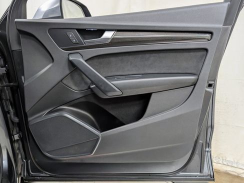 Used 2022 Audi SQ5 Premium w/ Convenience Package image 24