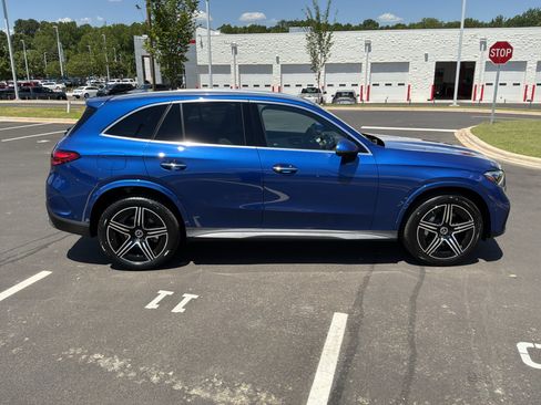 Used 2023 Mercedes-Benz GLC 300 image 11