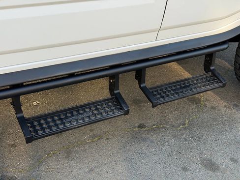 Used 2005 HUMMER H2 Base 4WD 4dr Crew Cab SB Picku w/ Preferred Equipment Group image 11