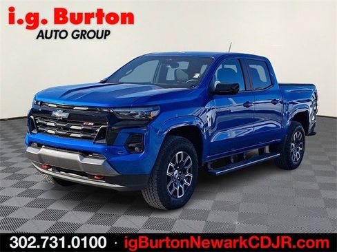 Used 2024 Chevrolet Colorado Z71 w/ Z71 Convenience Package 2 image 3