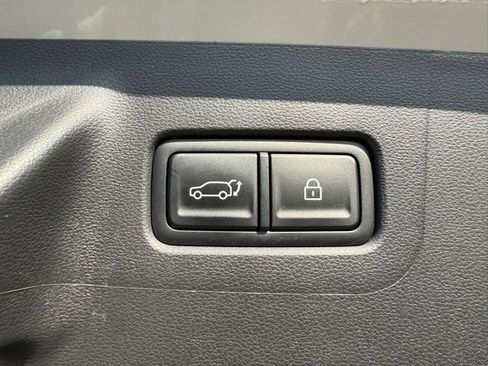 Used 2025 Hyundai Santa Fe SEL image 19